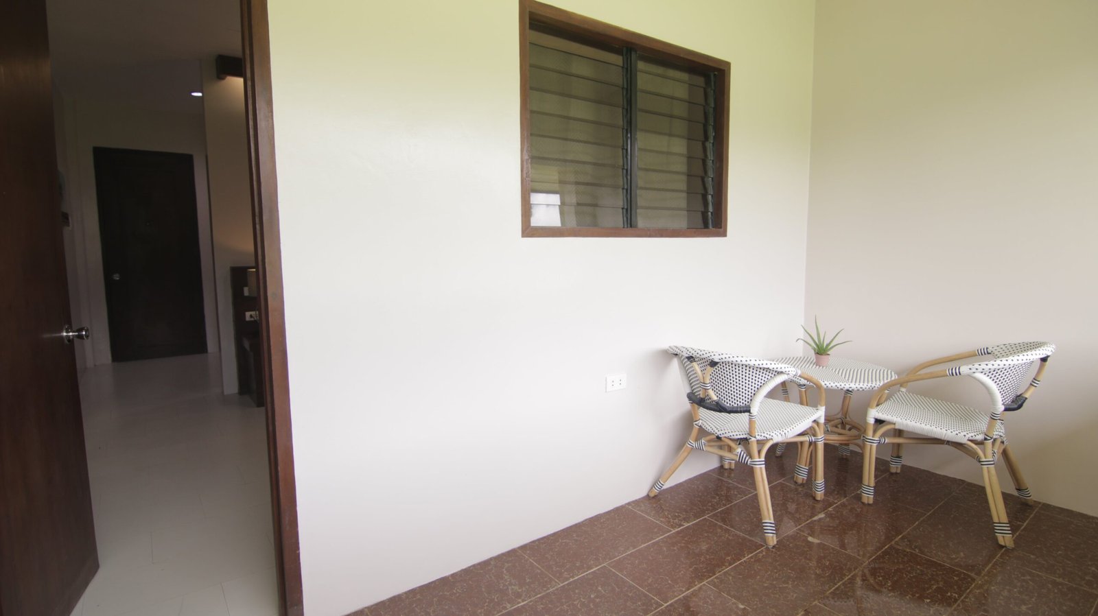 e9a57329-0fa2-4539-b8a8-033e77161e95